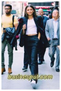  Zendaya Streetwear Outfits Best Info 2025 